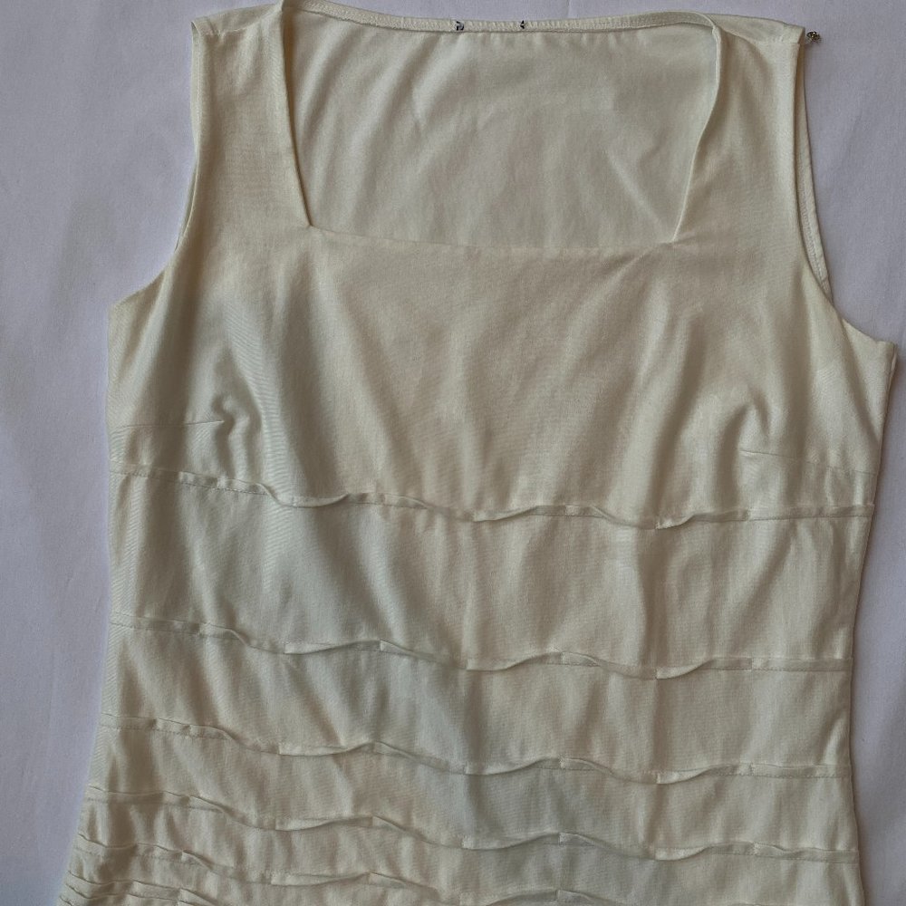 Akris Cream Cotton Blend Square Neck Ruffle Tank Top, Size 8.